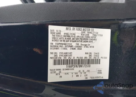 2011 Ford Focus Se z USA, uszkodzony, nr VIN 1FAHP3FN7BW173510